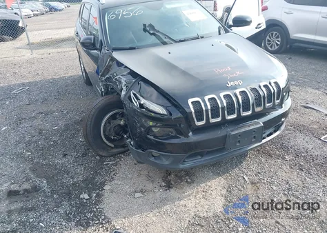 2017 Jeep Cherokee Latitude 4X4 z USA, uszkodzony, nr VIN 1C4PJMCB6HW546956